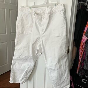 Torrid White Denim Cropped Pants 22